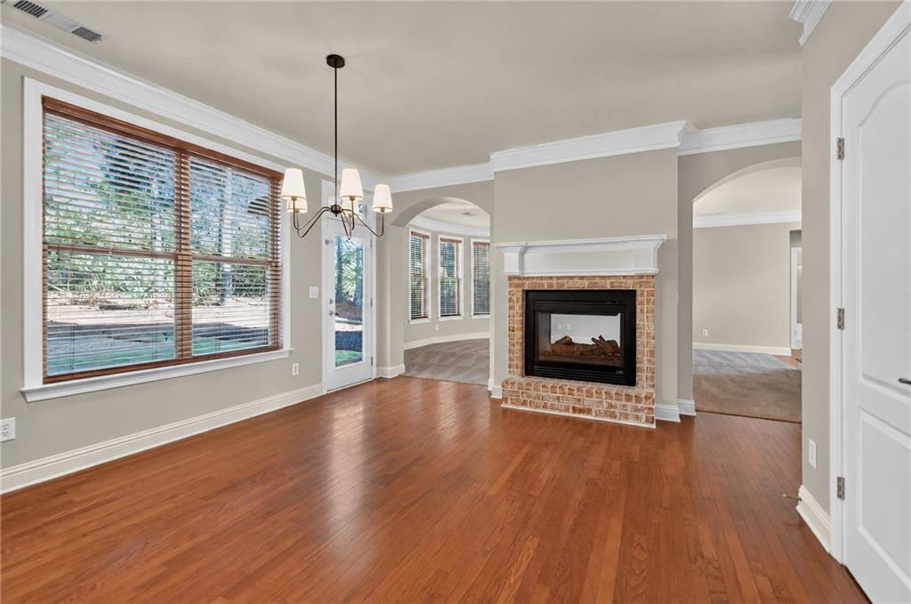 2035 Manor View