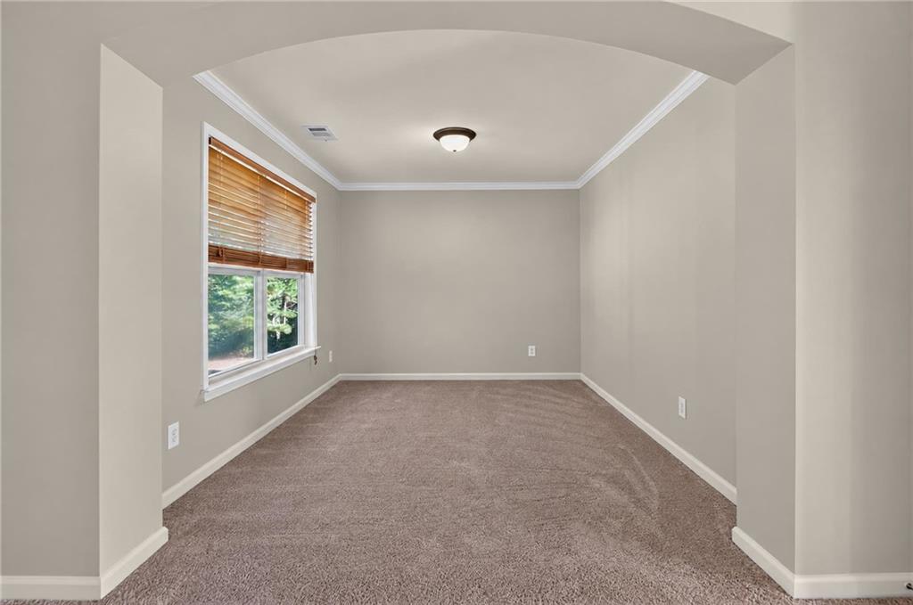2035 Manor View