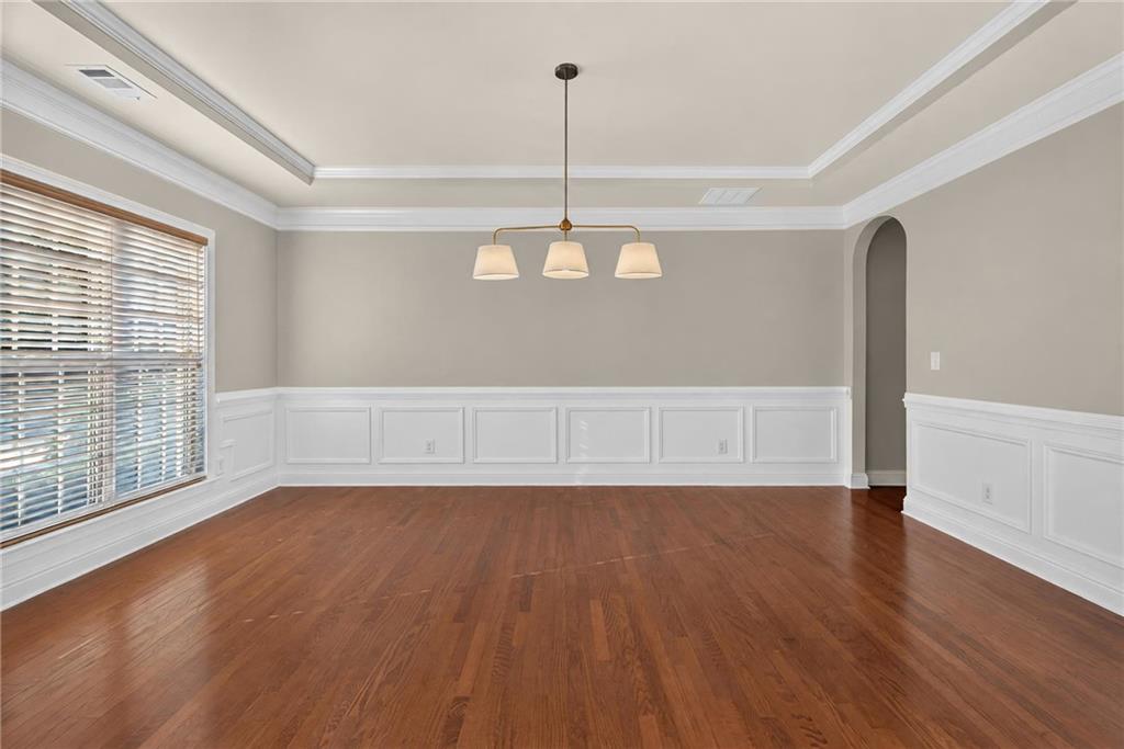 2035 Manor View