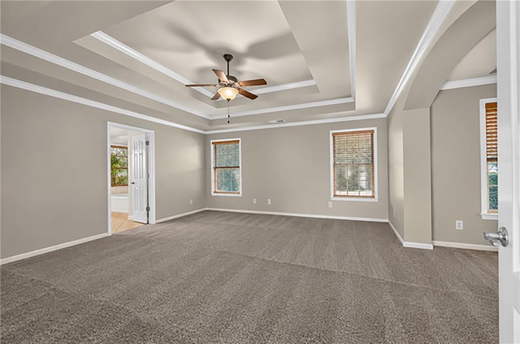 2035 Manor View