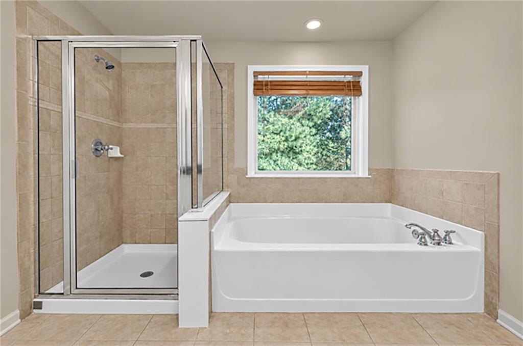 2035 Manor View