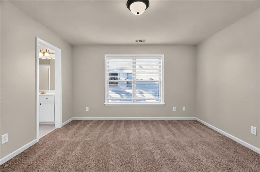 2035 Manor View