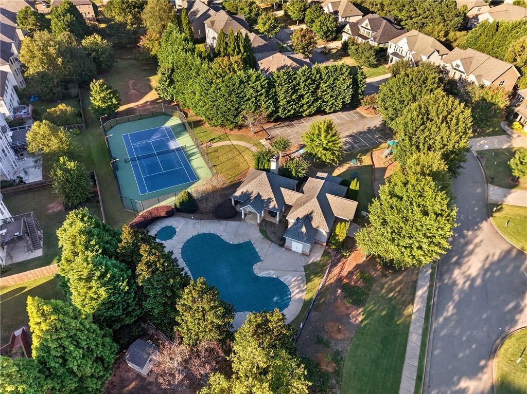 2035 Manor View