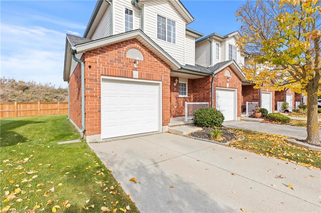 7-10 Stonecairn Drive Unit: 7