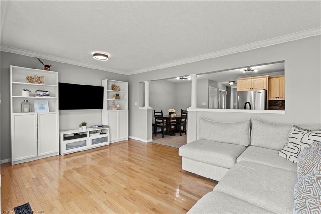 7-10 Stonecairn Drive Unit: 7