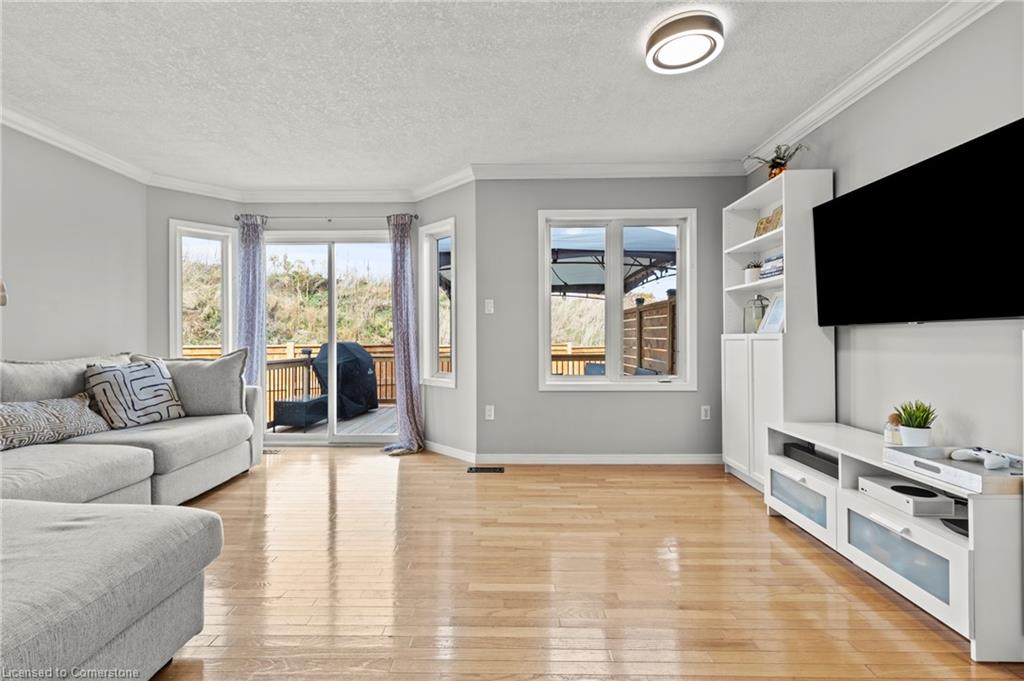 7-10 Stonecairn Drive Unit: 7