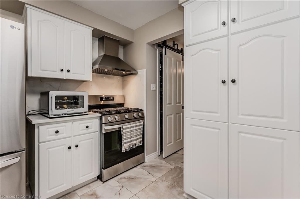 12 Jo Anne Crescent