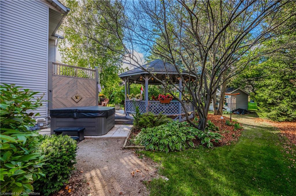 12 Jo Anne Crescent