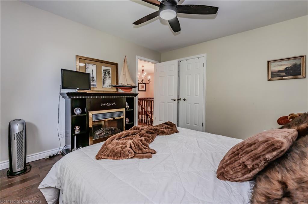 12 Jo Anne Crescent