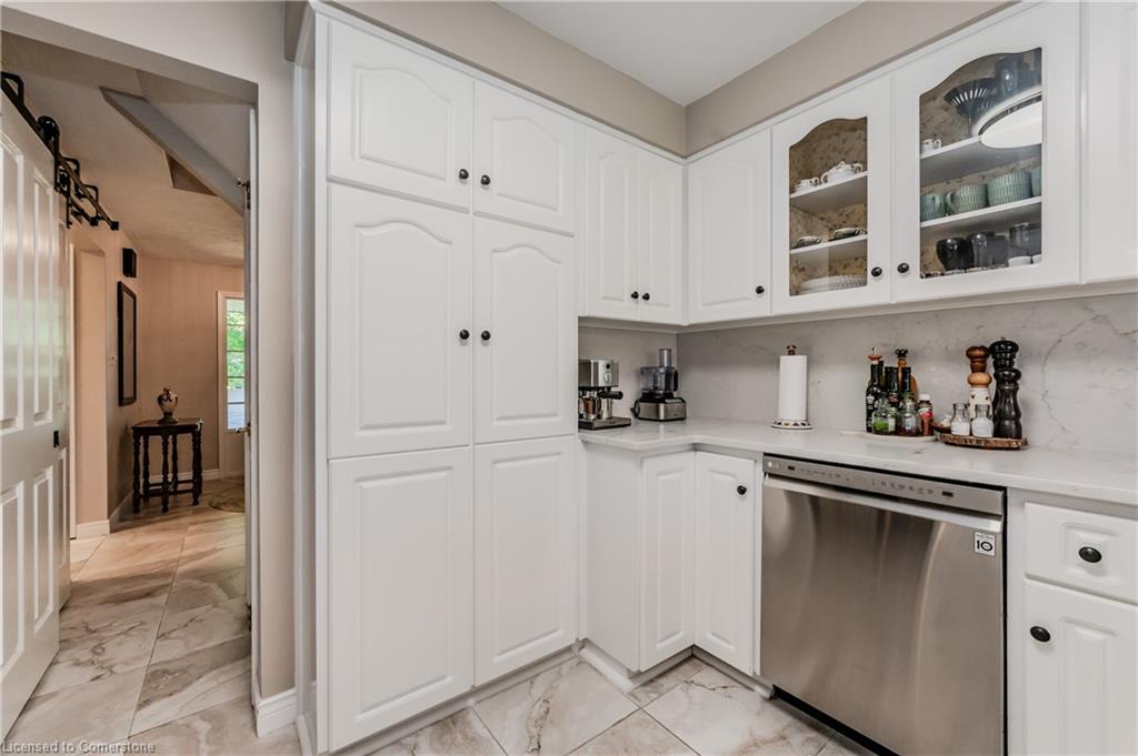 12 Jo Anne Crescent