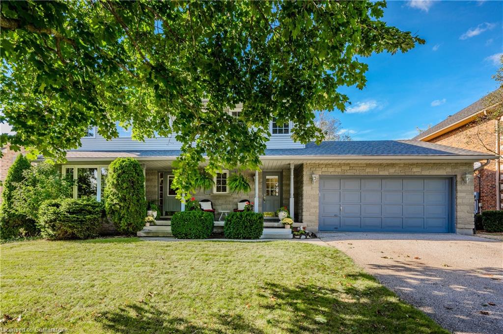 12 Jo Anne Crescent