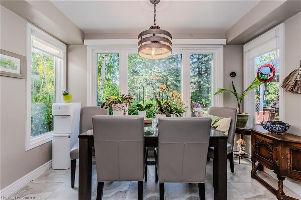 12 Jo Anne Crescent