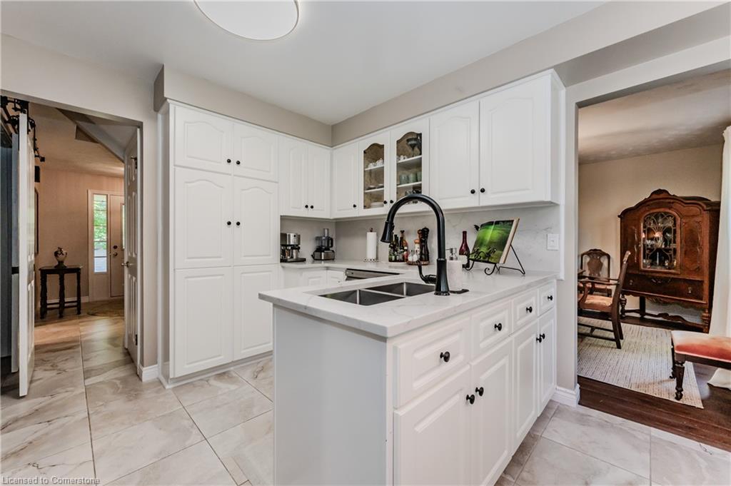 12 Jo Anne Crescent