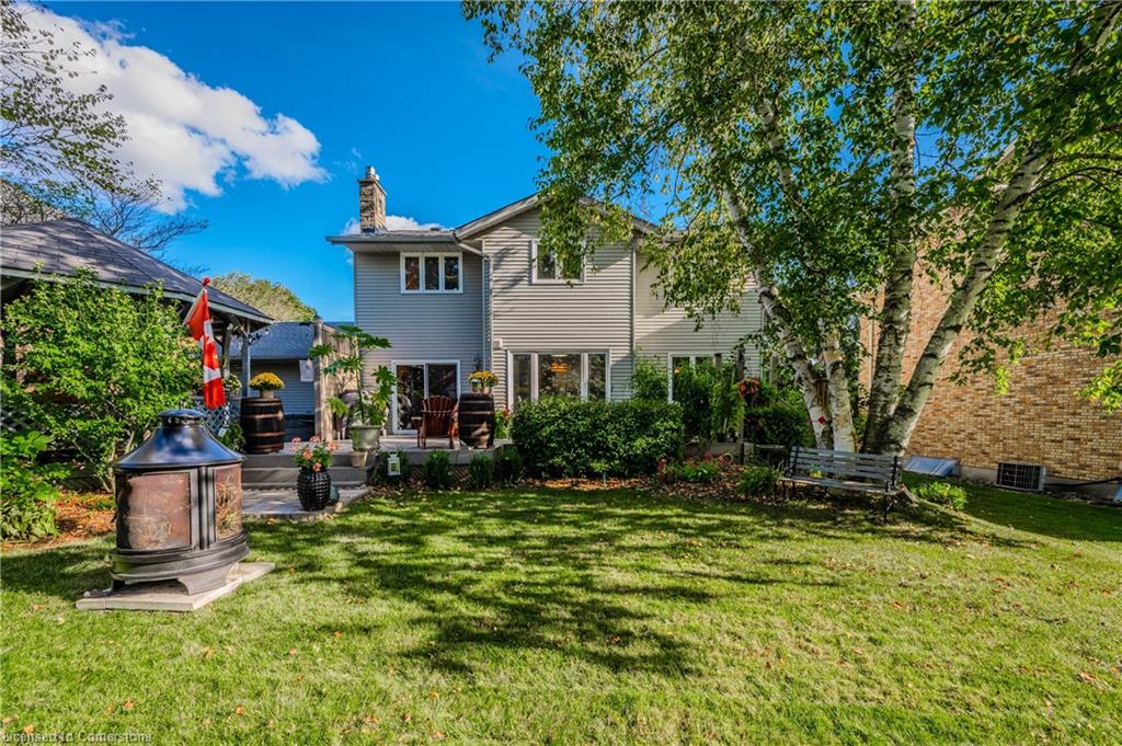 12 Jo Anne Crescent