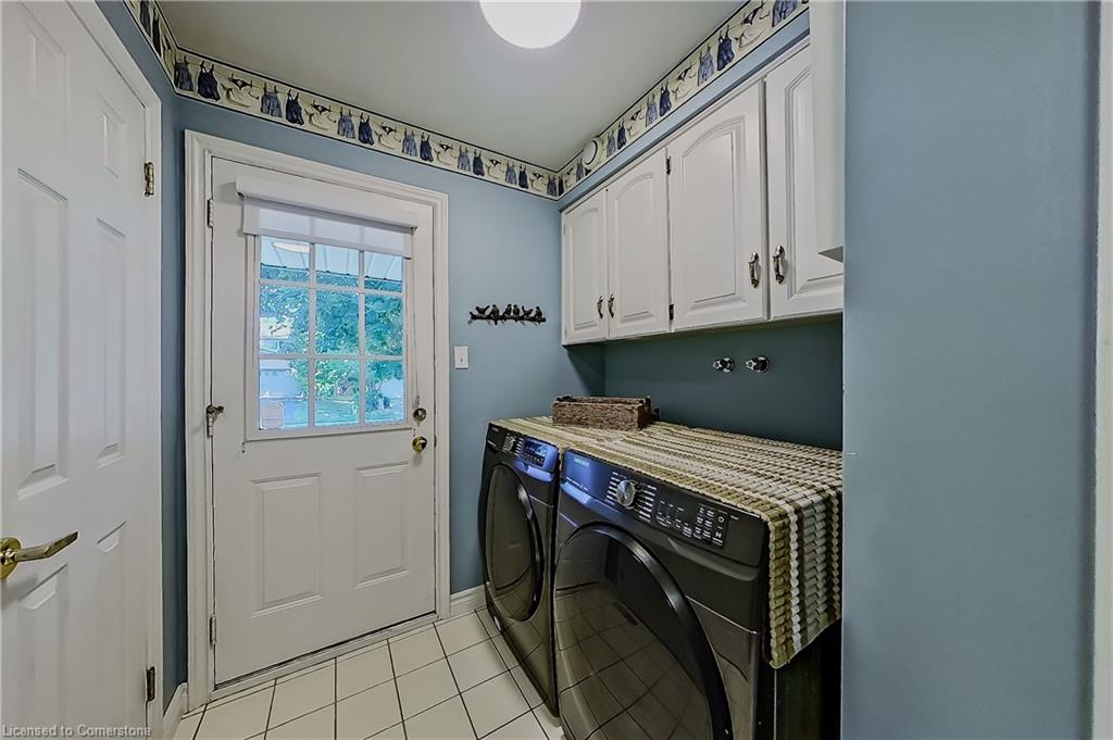 12 Jo Anne Crescent
