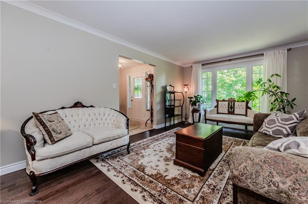 12 Jo Anne Crescent