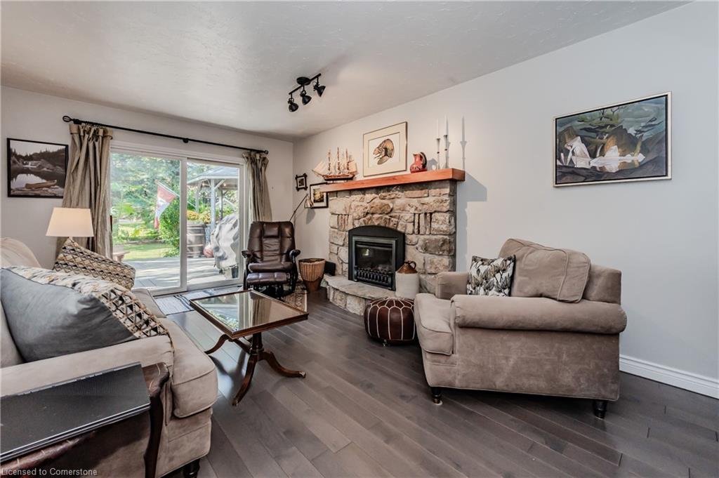 12 Jo Anne Crescent