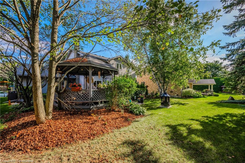 12 Jo Anne Crescent