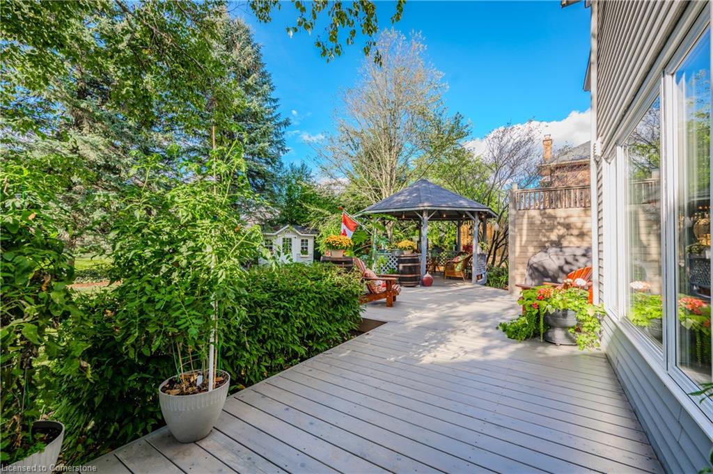 12 Jo Anne Crescent