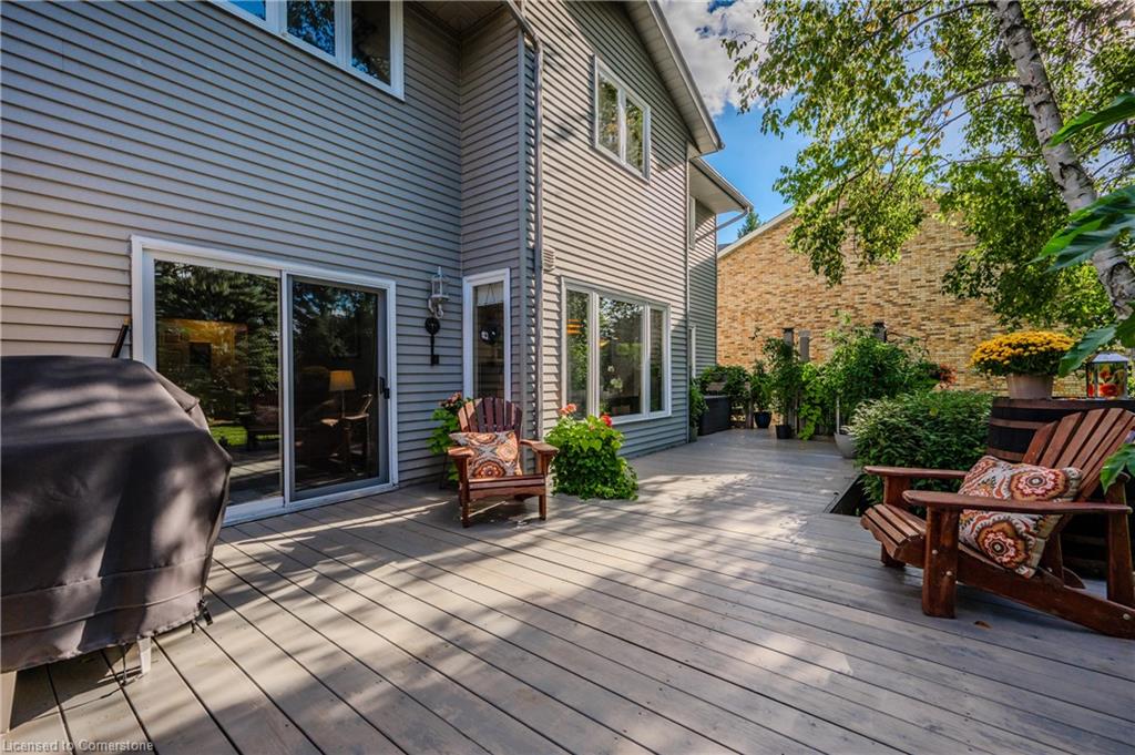 12 Jo Anne Crescent