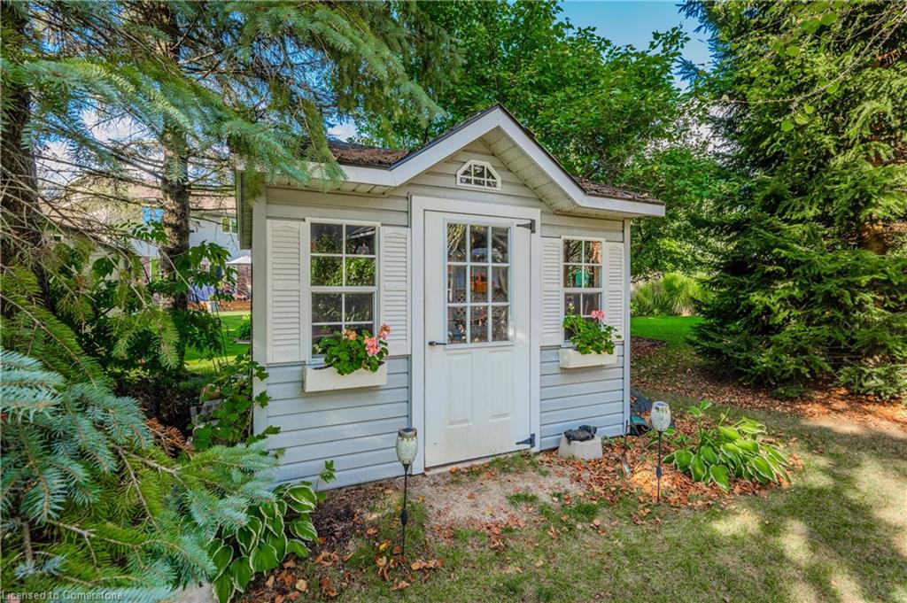 12 Jo Anne Crescent