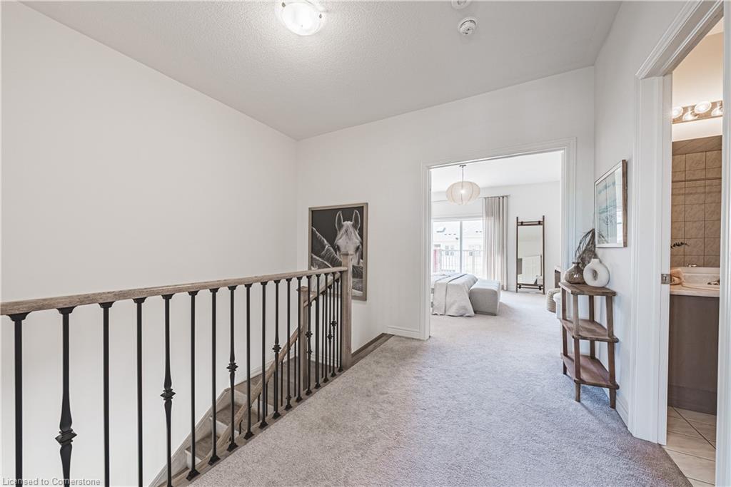525 Dundas Street E