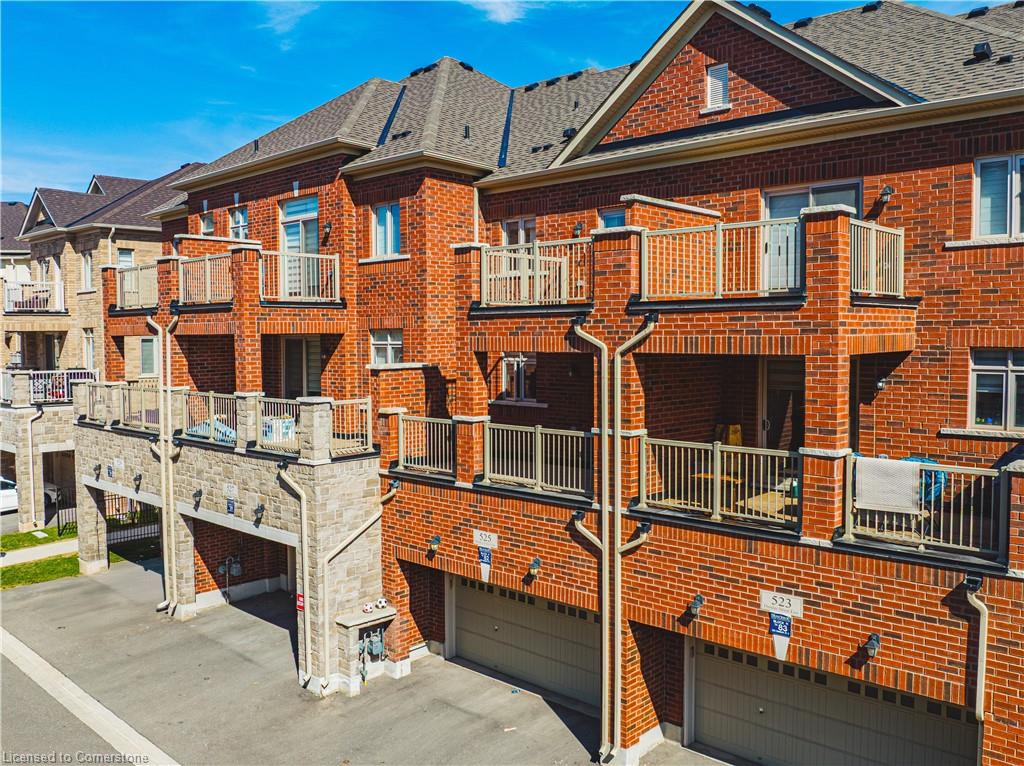 525 Dundas Street E