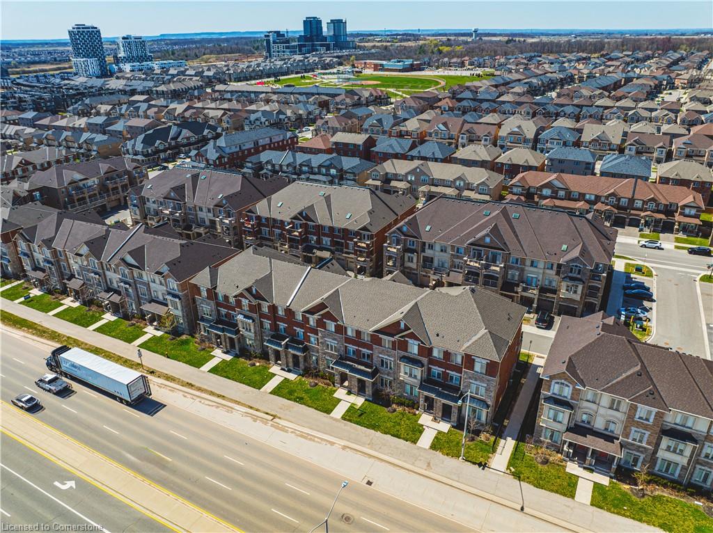 525 Dundas Street E