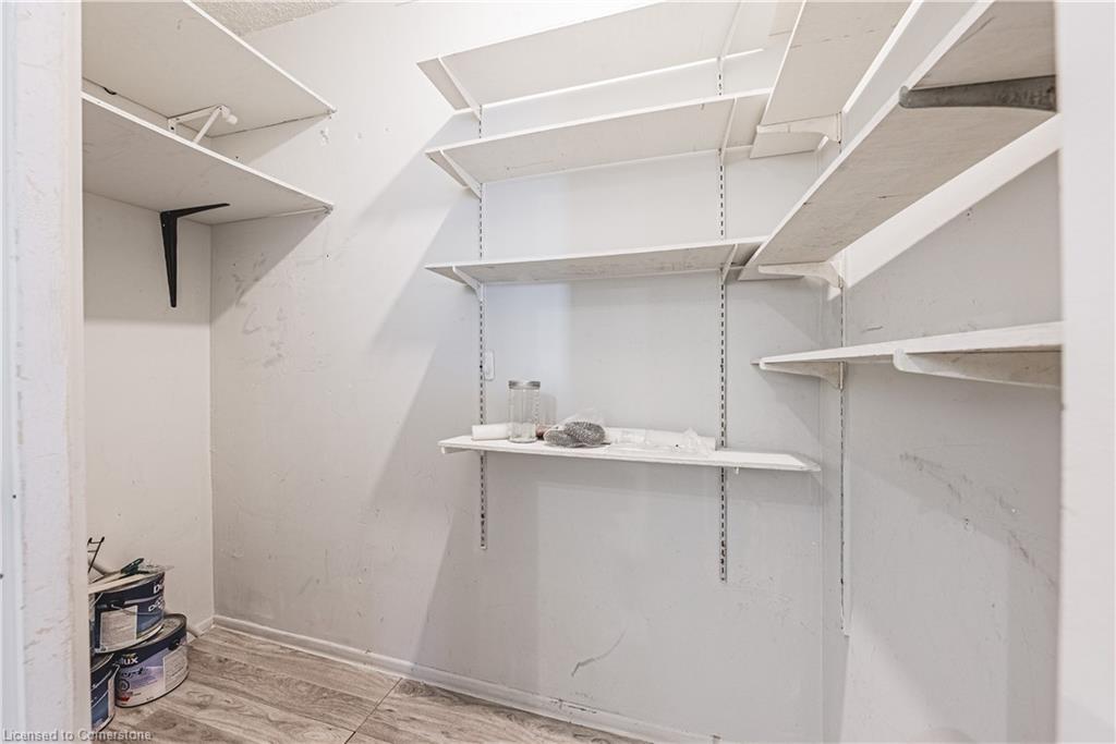 1410-975 Warwick Court Unit: 1410
