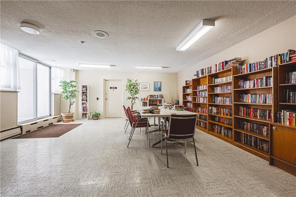 1410-975 Warwick Court Unit: 1410