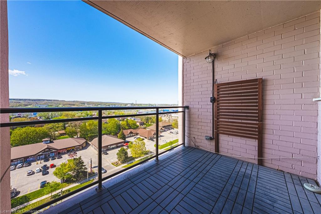 1410-975 Warwick Court Unit: 1410