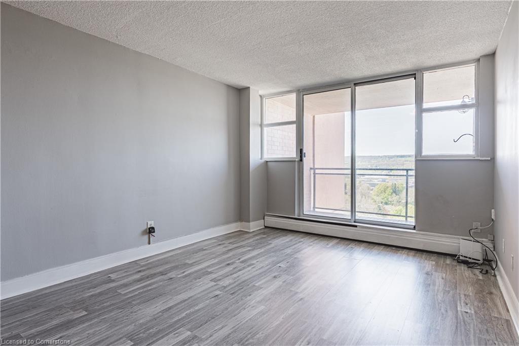 1410-975 Warwick Court Unit: 1410