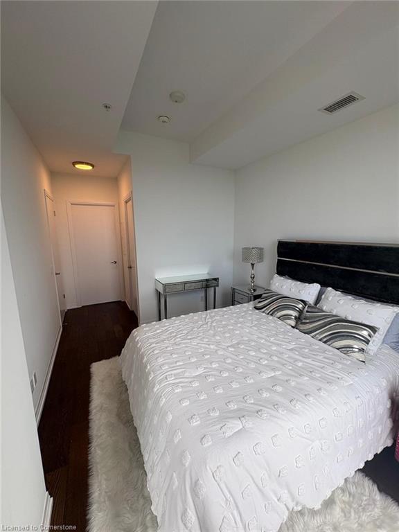 810-7711 Green Gate Unit: 810