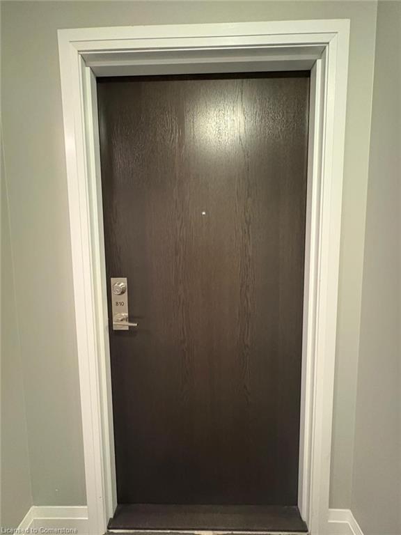 810-7711 Green Gate Unit: 810