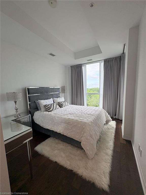 810-7711 Green Gate Unit: 810