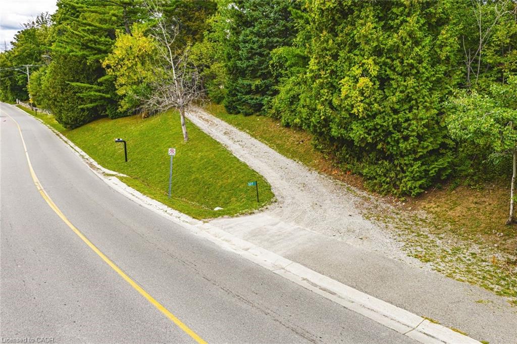 327 Campbell Avenue E