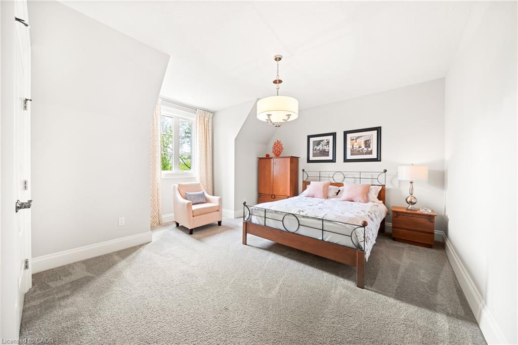 1577 Gloucester Road, London