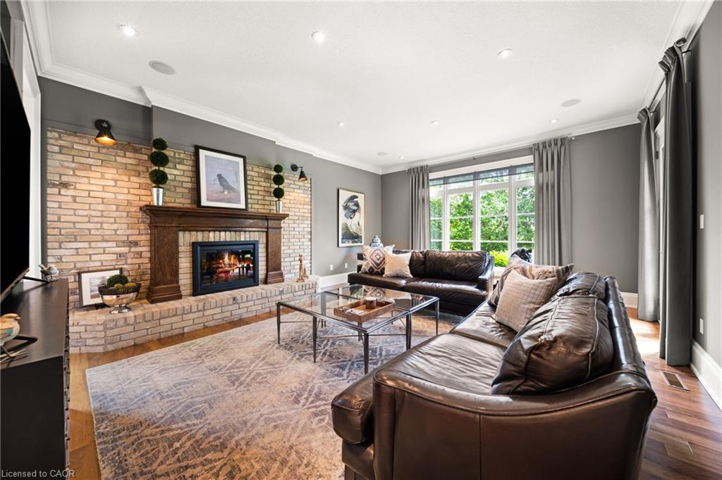 1577 Gloucester Road, London