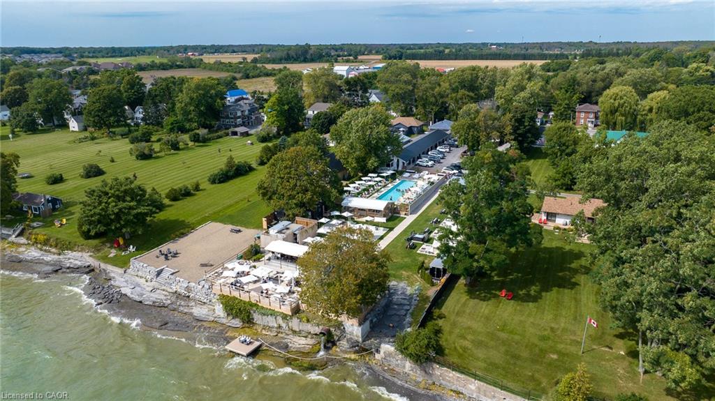 349 Wellington Main Street