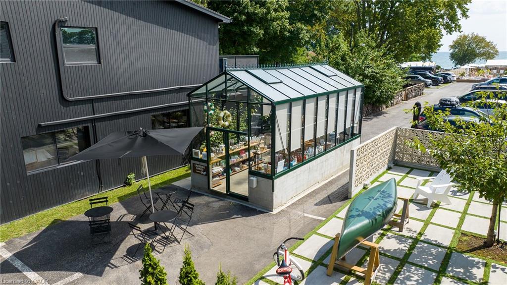 349 Wellington Main Street