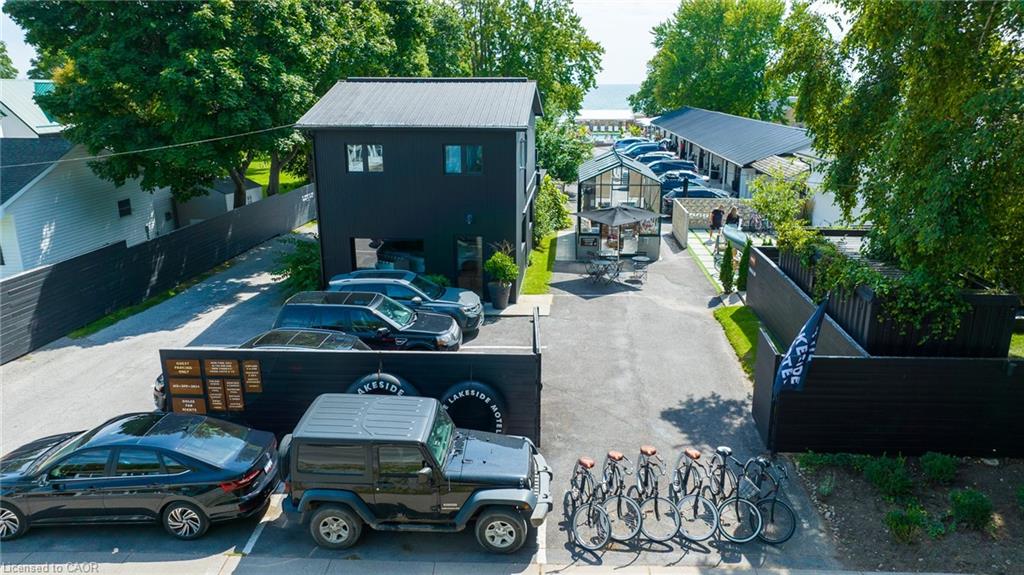 349 Wellington Main Street