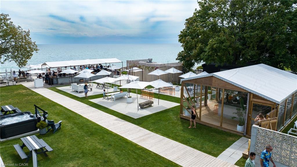 349 Wellington Main Street