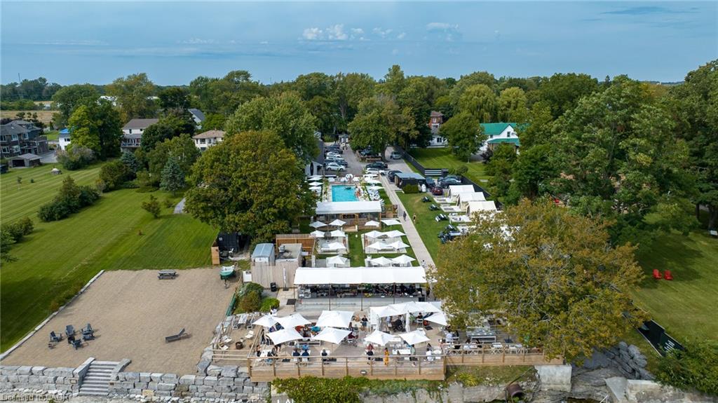 349 Wellington Main Street