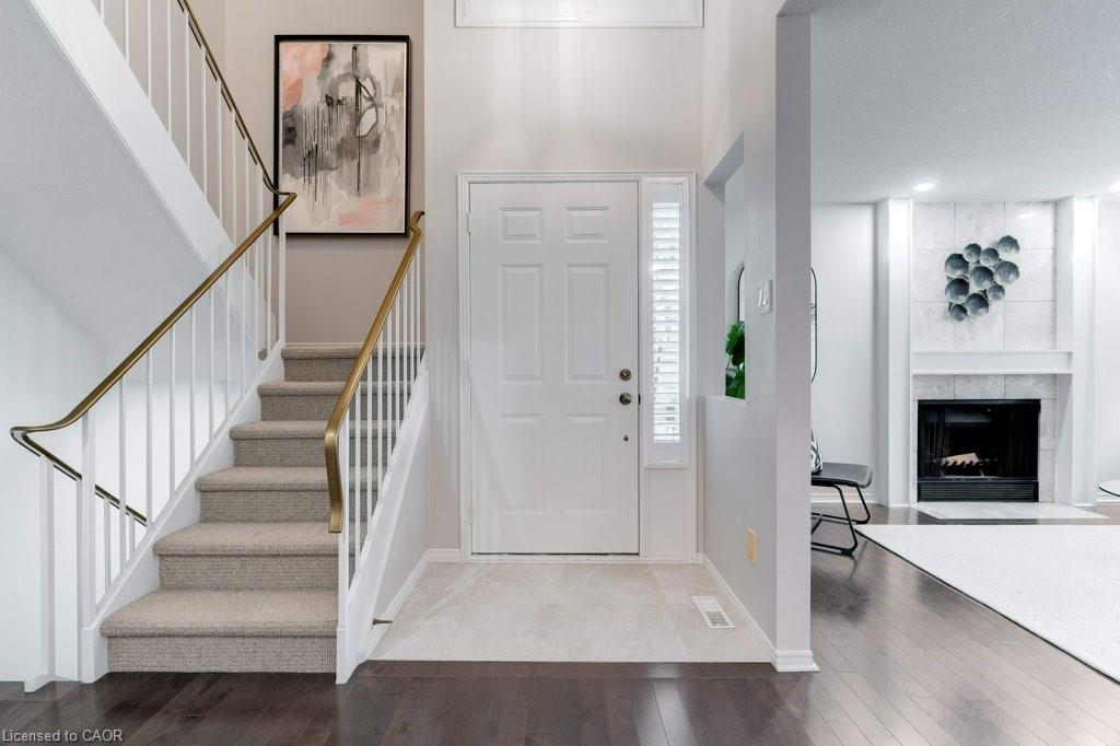 4-1509 Upper Middle Road Unit: 4