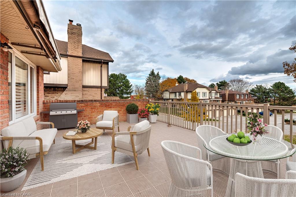4-1509 Upper Middle Road Unit: 4