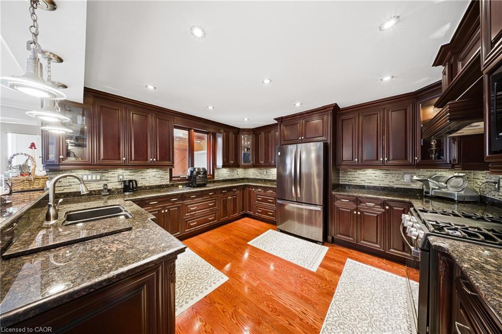 47 Burnt Ember Court