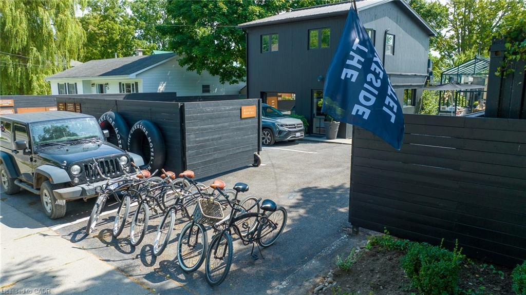 349 Wellington Main Street