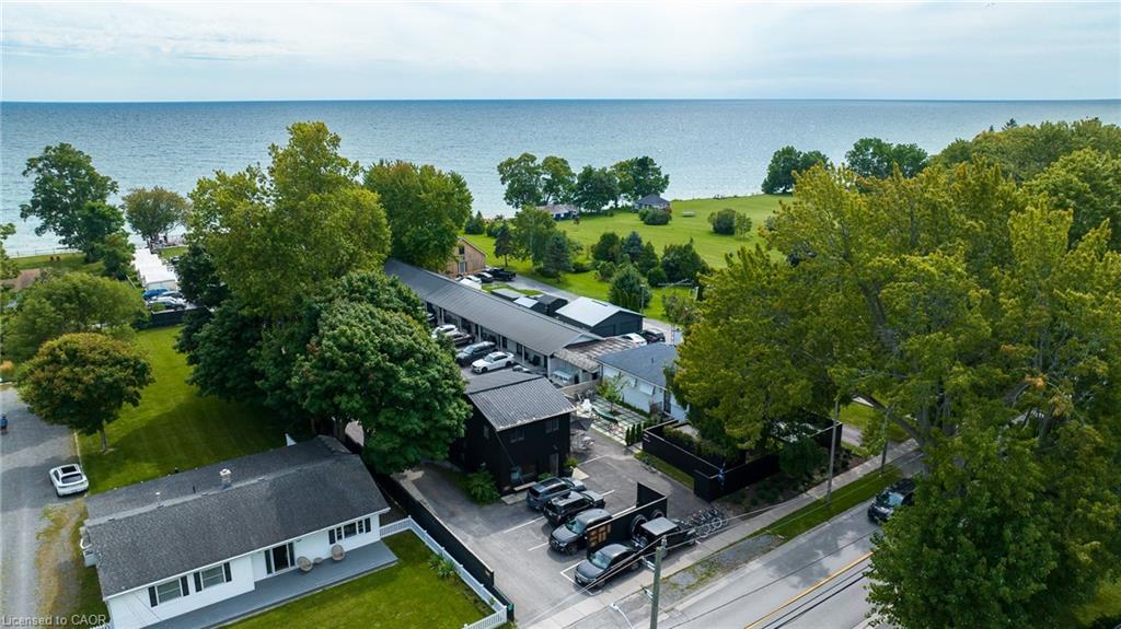 349 Wellington Main Street