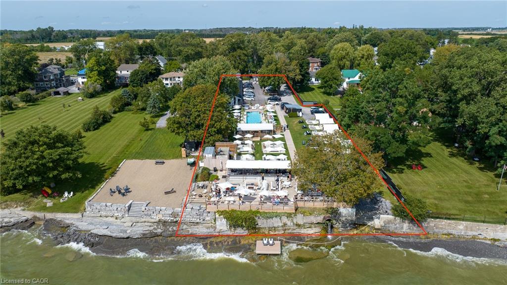 349 Wellington Main Street