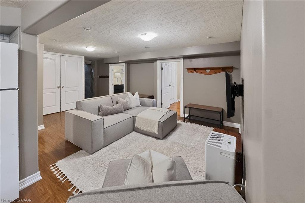3212 Roseville Road